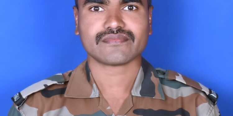 शिरुर तालुक्यातील जांबूत येथील श्रीराम गोरडे यांची कर सहाय्यक पदी निवड..