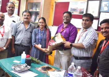 लोणी काळभोर येथील प्राथमिक आरोग्य केंद्र हे सर्वसामान्य रुग्णांसाठी ठरले वरदान -जिल्हा आरोग्य अधिकारी डॉ. रामचंद्र हंकारे यांचं मत