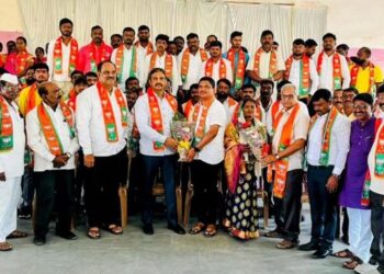 जिरेगावातील २०० कार्यकर्त्यांचा भाजपमध्ये प्रवेश