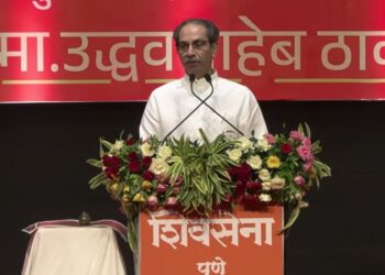 ‘हे’ तर गळती सरकार: उध्दव ठाकरे यांचे टीकास्त्र