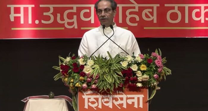 ‘हे’ तर गळती सरकार: उध्दव ठाकरे यांचे टीकास्त्र