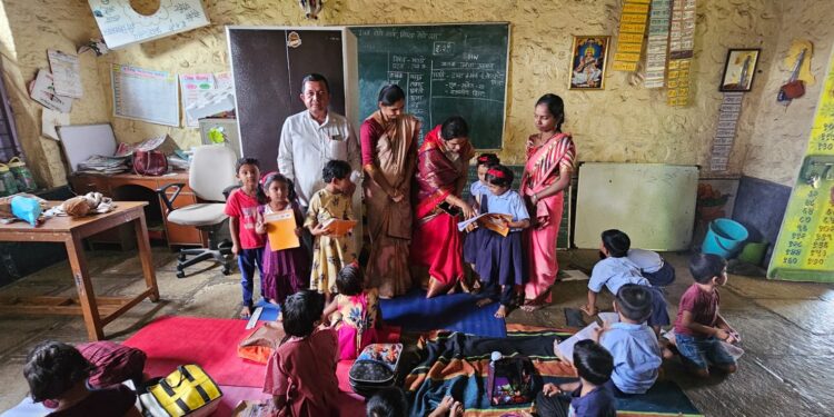 न्हावीच्या जिल्हा परिषद शाळेतील उपक्रम वैविध्यपूर्णः मा. जिल्हा परिषद सदस्या शलाका कोंडी यांनी दिली शाळेला भेट