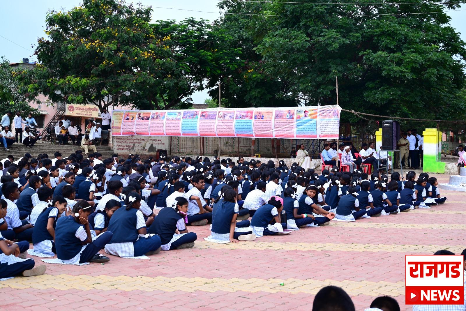 स्वातंत्र्यदिनी राष्ट्रध्वजाचा सन्मान राखण्यासाठी हिंदू जनजागृती समितीची अनोखी मोहिम