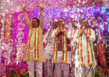 Pune: राष्ट्रवादीची जनसन्मान यात्रा; विकास कामांना गती द्या: उपमुख्यमंत्री अजित पवार यांचे आधिकाऱ्यांना आदेश