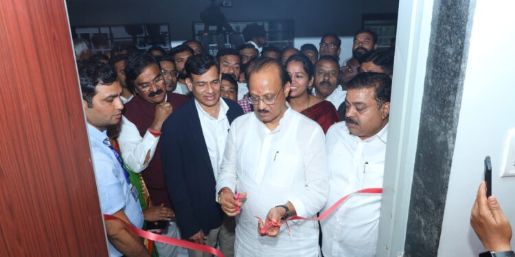 पुरंदरः नव्या प्रशासकीय इमारतीचे लोकार्पण; उपमुख्यमंत्री अजिप पवार यांच्या हस्ते उद्घाटन