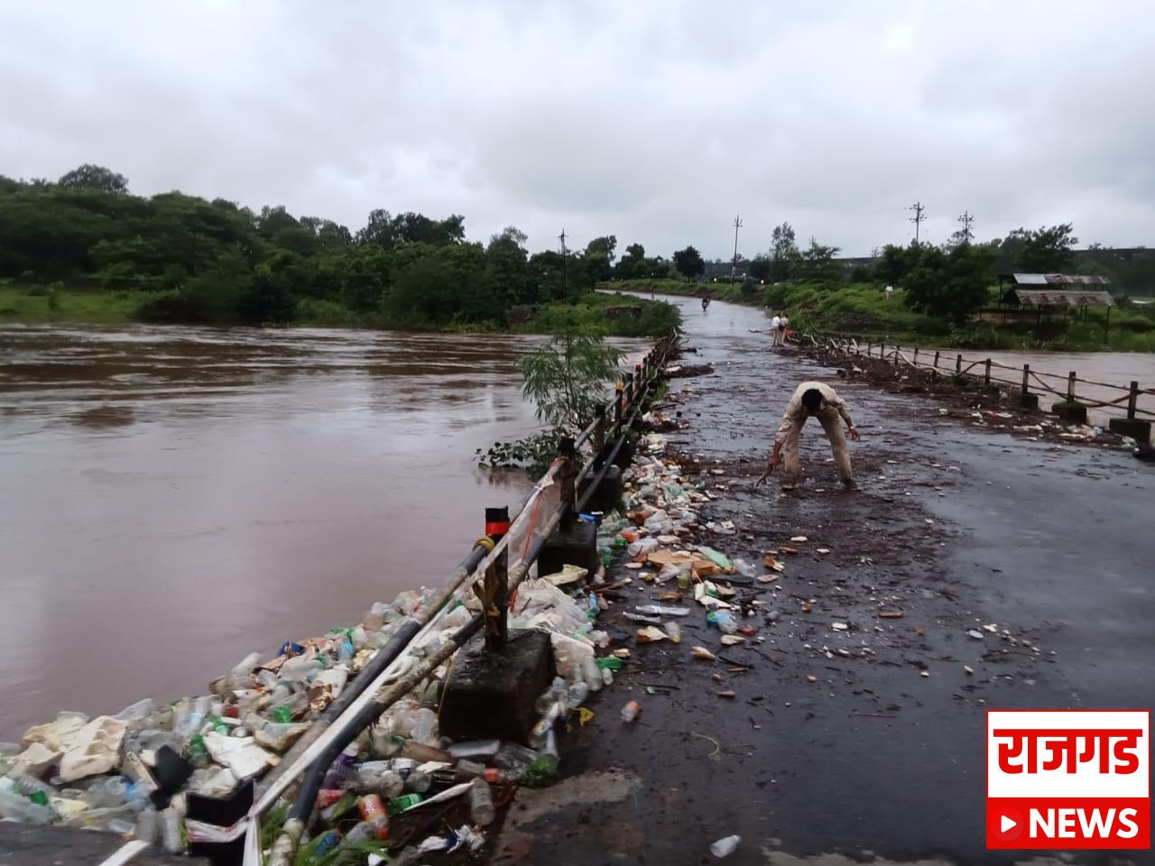नवीन पुल बांधण्याची मागणीः भोर-कापुरव्होळ-वाई रस्त्यासाठी ३१५ कोटी खर्चून उपयोग काय? नागरिकांचा सवाल