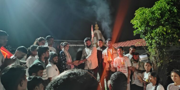 मोहिम फत्तेः आग्रा ते रायरेश्वर १२५३ किलोमीटरचे अंतर १३ दिवसांमध्ये पायी केले पूर्ण