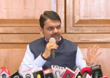 बदलापूर घटना: आयजी आरती सिंग यांच्या अध्यक्षतेत एसआयटी; तीन पोलीस निलंबित, उज्वल निकम सरकारी वकील