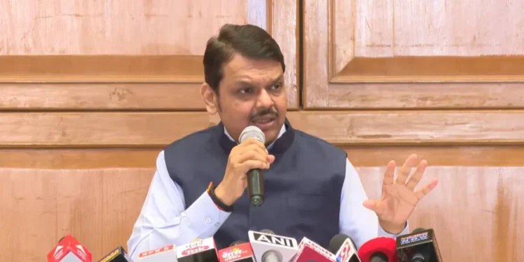 बदलापूर घटना: आयजी आरती सिंग यांच्या अध्यक्षतेत एसआयटी; तीन पोलीस निलंबित, उज्वल निकम सरकारी वकील