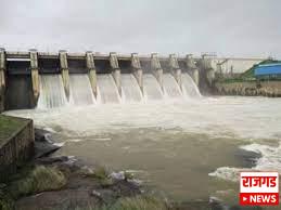 नीराः वीर धरणाचे नऊही दरवाजे उघडले, पाण्याचा मोठा विसर्ग सुरू; नीरा नदी काठच्या गावांना सतर्कतेचा इशारा