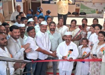 भोंगवली आरोग्य केंद्रात चक्क जिन्यातील पायऱ्यांवर केलं आरोग्याचे महत्त्व सांगणारे चित्रीकरण