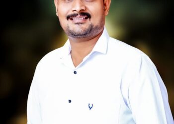 गणेशोत्सवाच्या दरम्यान शहरात निर्माल्य गाडी फिरवावी: सामाजिक कार्यकर्ते रसिक जोशी यांचे मुख्याधिकाऱ्यांना निवेदन