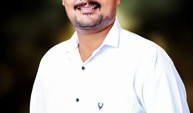 गणेशोत्सवाच्या दरम्यान शहरात निर्माल्य गाडी फिरवावी: सामाजिक कार्यकर्ते रसिक जोशी यांचे मुख्याधिकाऱ्यांना निवेदन