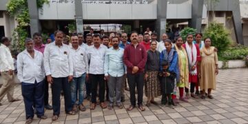 बस चालक ,वाहक संपाने , प्रवासी “ना घरका न घाटका”