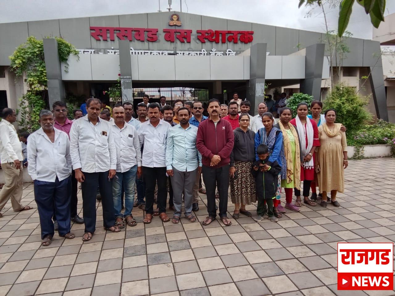 बस चालक ,वाहक संपाने , प्रवासी “ना घरका न घाटका”