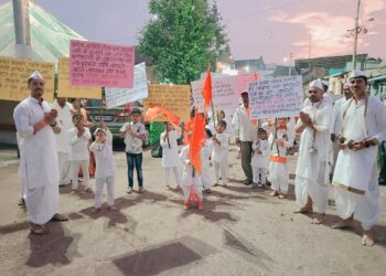 गणेश विसर्जन -भोलावडेतील तरूणांनी जपला वारकरी सांप्रदायाचा वारसा, गणेश विसर्जनात लहान चिमुकले बनले वारकरी