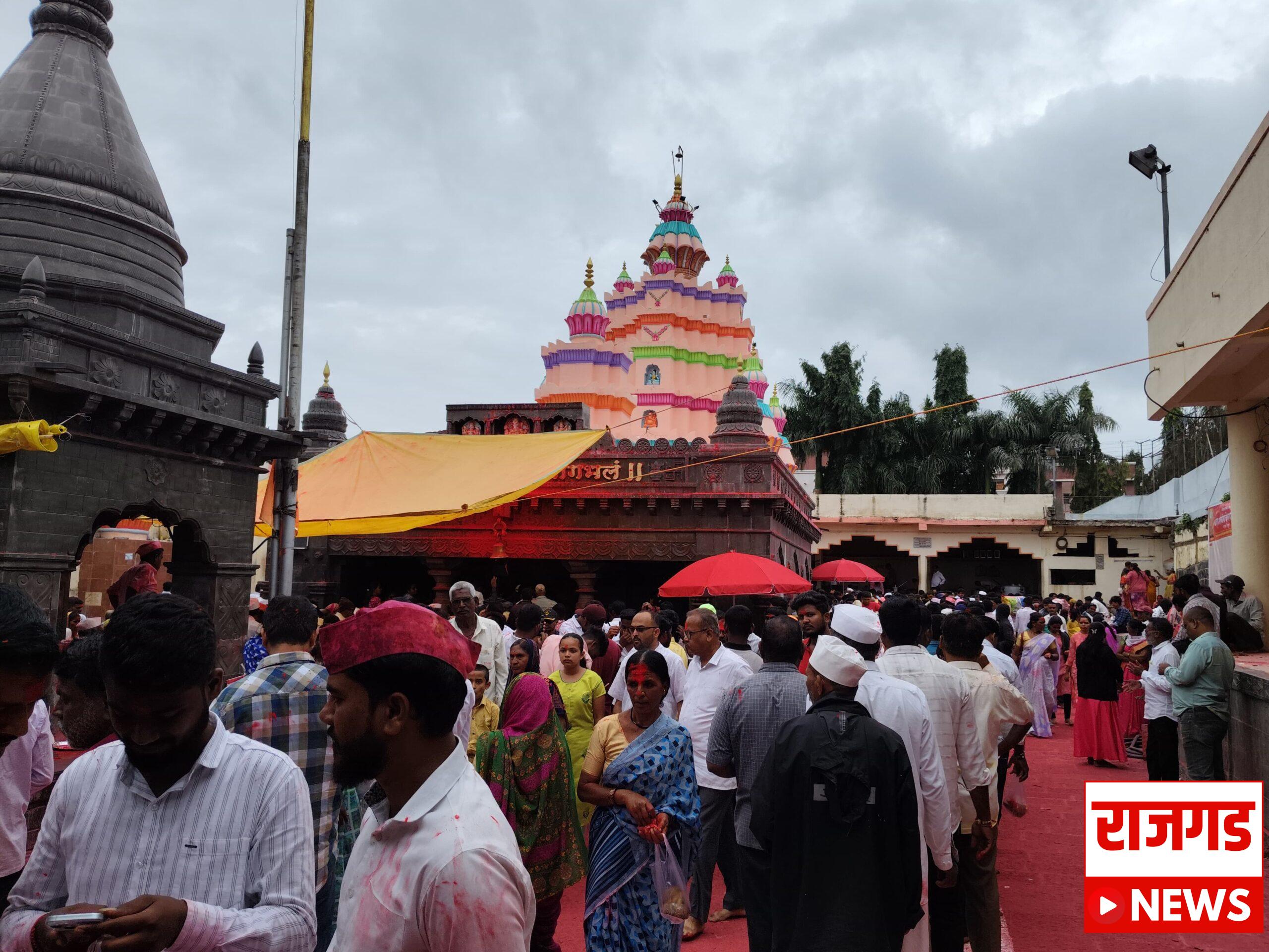 पुरंदरः श्रीनाथ म्हस्कोबाच्या नावानं चांगभलं, सवाई सर्जाच्या नावानं चांगभलं; भाविकांच्या जयघोषात वीरनगरी दुमदुमली