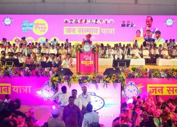 अजित पवारांचं होम पीचवर शक्तिप्रदर्शन, संपूर्ण बारामती न्हालं गुलाबी रंगात
