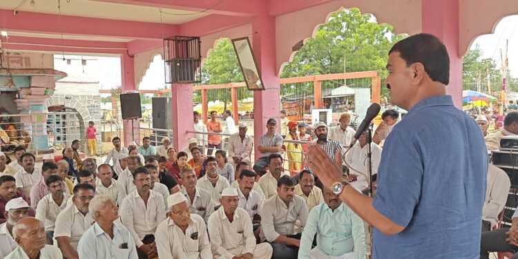 श्री क्षेत्र नंदिकेश्वर परिसराचा कायापालट करणार – आ. दत्तात्रय भरणे