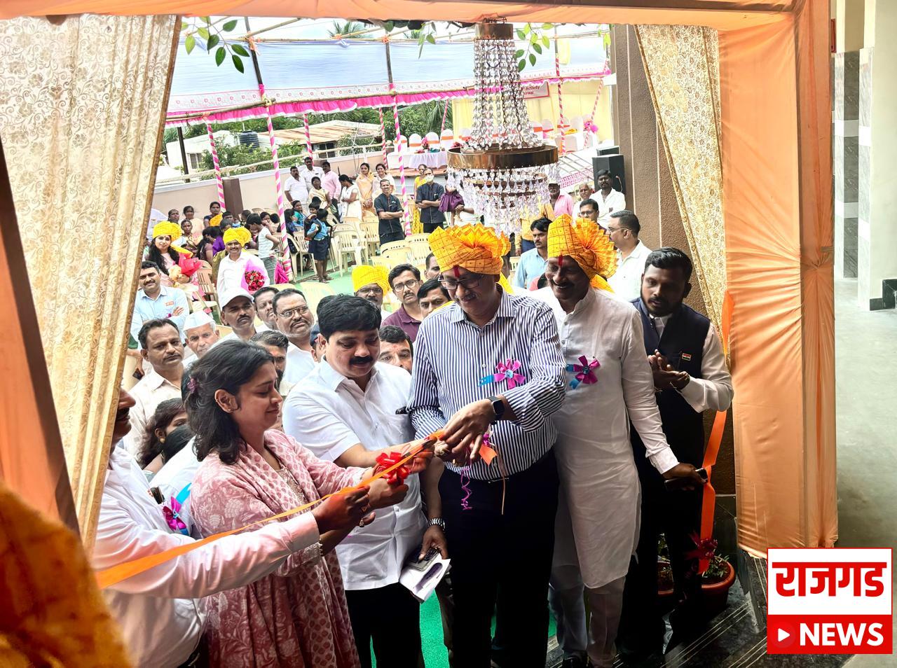 शिक्षकदिनः जिल्हा परिषद शाळेच्या नव्या इमारतीचा उद्घाटन समारंभ; मुख्य कार्यकारी अधिकारी यांची प्रमुख उपस्थिती