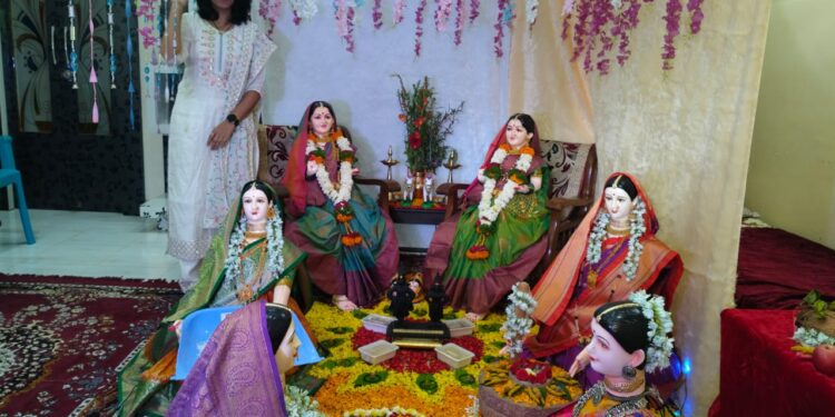 गौरी गणपतीच्या सणालाः लोप पावत चाललेल्या घाणा संस्कृतीची आरास; जुन्या आठवणींना मिळाला उजाळा