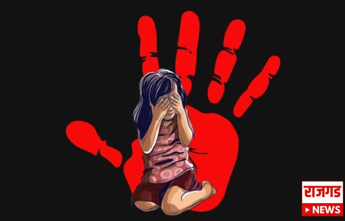 धक्कादायकः २ वर्षांच्या चिमुरडीवर लैंगिक अत्याचार; मुलीच्या आईला कोयत्याचा धाक दाखवून पलायन, अल्पवयीन आरोपी पोलिसांच्या ताब्यात