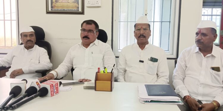 भोरः भाटघर, वीर धरणग्रस्त गावांना नागरी सुविधा पुरवण्यासाठी आमदार संग्राम थोपटेंचा शासनाकडे पाठपुरावा; पत्रकार परिषद घेत काँग्रेस पदाधिकाऱ्यांची माहिती