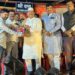 पुरंदर तालुक्यातील कला दिग्दर्शकाच्या कार्याचा सन्मान; यंदाचा The Icon Award संदीप इनामके यांना संभाजी झेंडे यांच्या हस्ते प्रदान