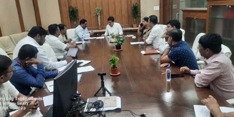 बैठकः भोर विधानसभा क्षेत्रातील प्रस्तावित विकास कामांचा आमदार संग्राम थोपटेंनी घेतला आढावा; कामे तात्काळ मार्गी लावण्याची केली मागणी