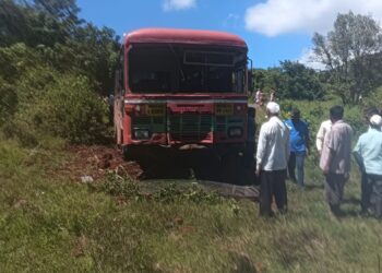 भोरःमहुडे कडून भोरच्या दिशेने जाणाऱ्या एसटी बसचा अपघात
