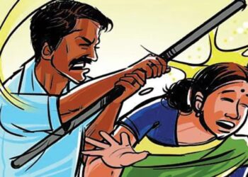 पुणेः चारित्र्याच्या संशयावरुन पत्नीला जीवे मारण्याचा प्रयन्न; आरोपी पतीला पोलिसांनी ठोकल्या बेड्या