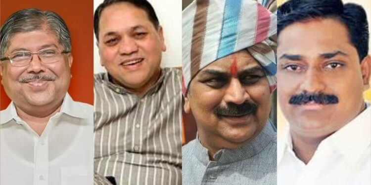 आमदारकीची उमेदवारीः अर्ज दाखल करण्यासाठी उमेदवारांची लगबग; अर्ज दाखल करण्यापूर्वी मतदार संघात जोरदार ‘शक्ती प्रदर्शन’