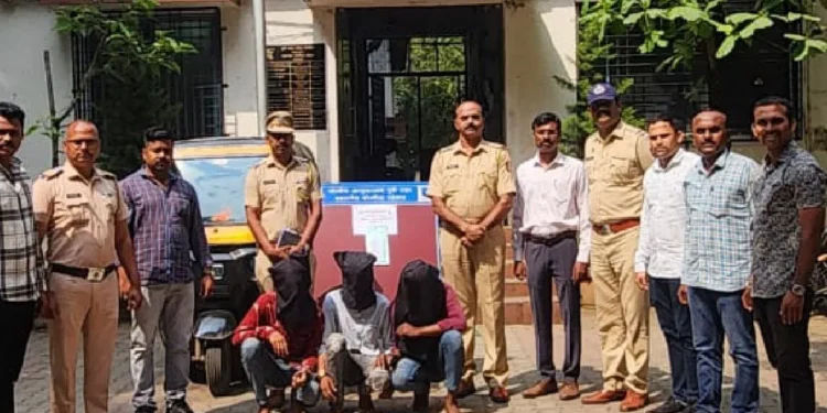 Pune Crime News: स्वारगेट पोलिसांनी रिक्षा टोळीचा केला पर्दाफाश; आरोपींची गुन्हेगार पार्श्वभूमी, रिक्षात प्रवाशांना बसवायचे….. आणि…..काय आहे नेमकं प्रकरण?