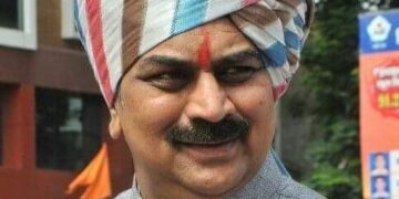 हर्षवर्धन पाटील यांच्या भाषणादरम्यान एक व्यक्ती तिथे आली अन् त्याने त्याच्यासोबत घडलेला सांगितला ‘हा’ प्रकार