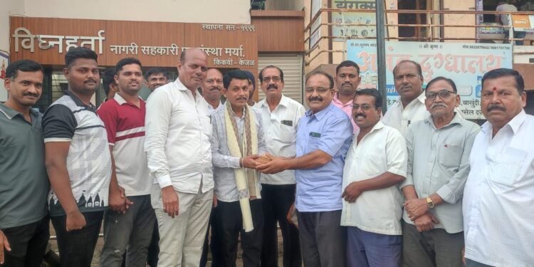 कौतुकास्पदः अवलिया डॅाक्टर मंदार माळी यांच्यामुळे मिळतेय गरजूंना तात्काळ वैद्यकीय सेवा; आरोग्यमंत्री तानाजी सावंत यांनी देखील केले कौतुक