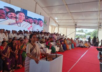 नारी शक्तीने एकत्रित येत निष्ठावंत भावाच्या हाताला साथ द्यावी: खासदार सुप्रिया सुळेंचे आवाहन; तालुकास्तरीय गौरी-गणपती सजावट स्पर्धेचा बक्षीस वितरण समारंभ मोठ्या थाटात संपन्न