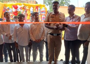 पुस्तकांचे प्रदर्शनः वाघजाई देवी मंदिराच्या सांस्कृतिक हॅालमध्ये आयोजन; झुंझार मित्र मंडळाचा शिल्प एक शब्द प्रवास उपक्रम