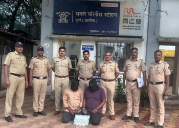 पाटसः बाजारात दीड लाखांच्या बनावट नोटा, दोघांना यवत पोलिसांनी ठोकल्या बेड्या; मोठे रॅकेट असण्याची शक्यता