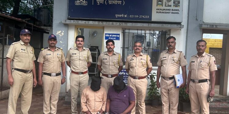 पाटसः बाजारात दीड लाखांच्या बनावट नोटा, दोघांना यवत पोलिसांनी ठोकल्या बेड्या; मोठे रॅकेट असण्याची शक्यता