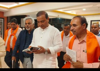 मंदिर संस्कृती उपासक गुरव समाजाला शेकडो ट्रस्टमधून बेदखल करण्याचा डावः जेष्ठ विधीज्ञांचे मत, गुरव समाज जनहित याचिका दाखल करणार!