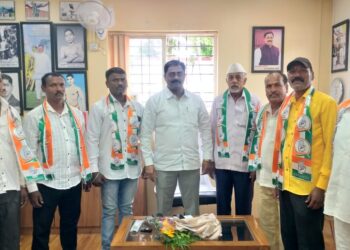 पक्षप्रवेशः रांजणवाडी गावातील अनेकांची आमदार संग्राम थोपटेंना साथ; अनेकांनी केला काँग्रेसमध्ये प्रवेश