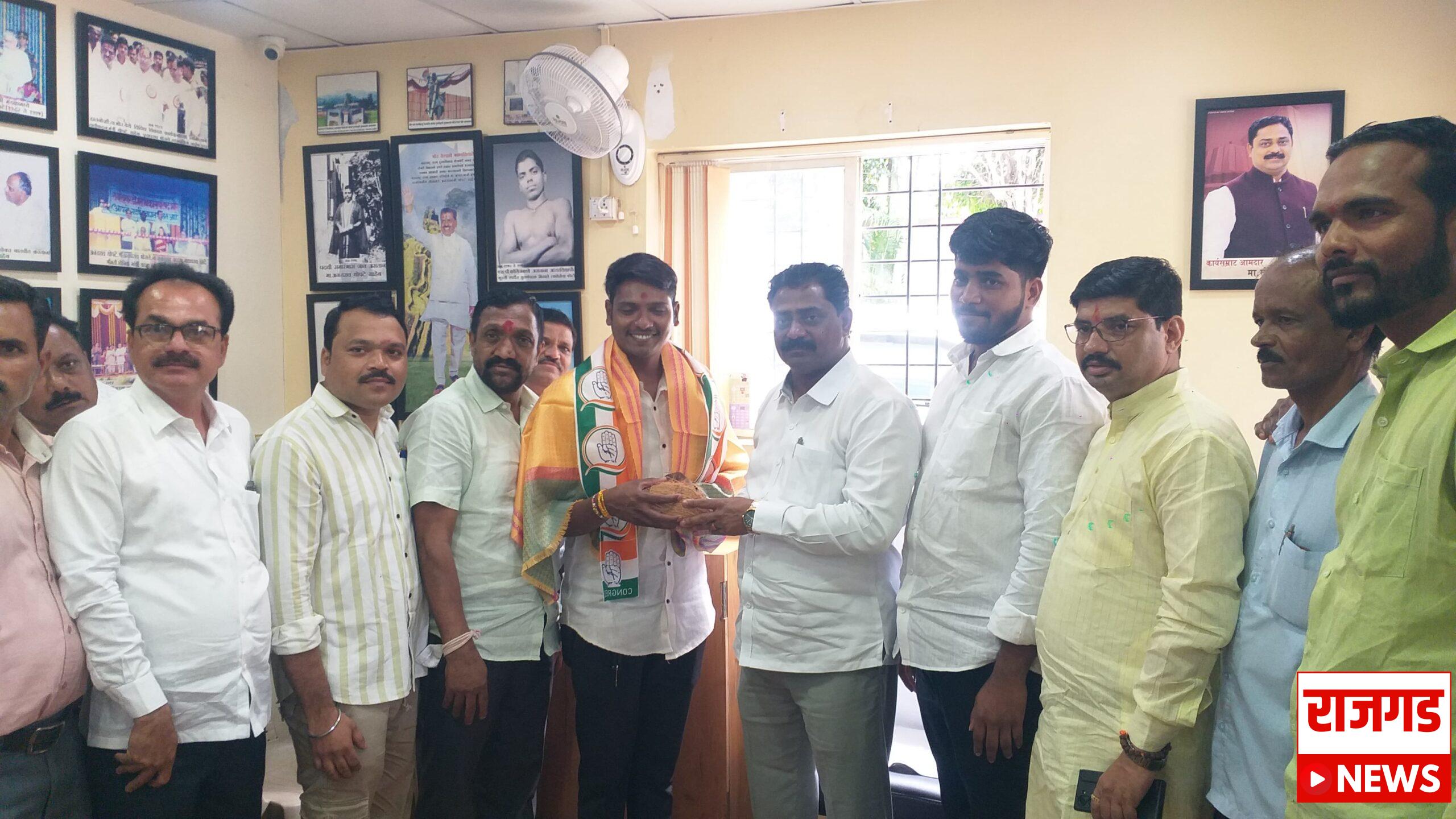 सोडचिठ्ठीः राष्ट्रवादी काँग्रेस गणाचे युवक अध्यक्ष राहुल तानाजी घोलप काँग्रेसमध्ये दाखल; आमदार संग्राम थोपटेंकडून स्वागत आणि शुभेच्छा