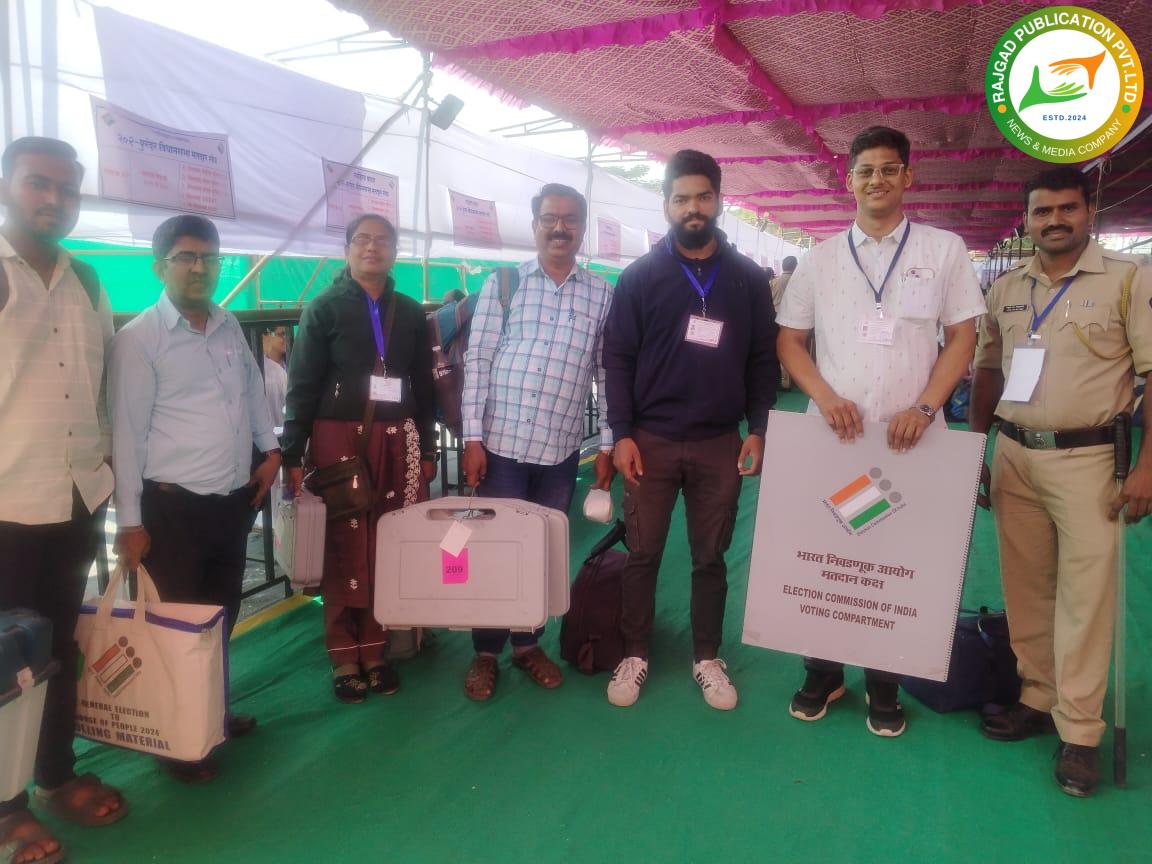 पुरंदर विधानसभेसाठी मतदान साहित्याचे वाटप