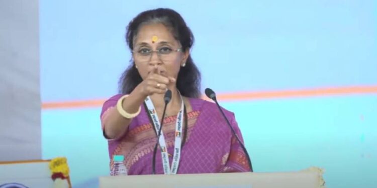 निवडणुका झाल्यावर देवेंद्र फडणवीस यांच्यावर ‘केस’ करणार: सुप्रिया सुळे यांचे विधान; आबांचे कौतुक तर दादांना चिमटा, खडकवासलाची सभा ताईंनी गाजवली…!