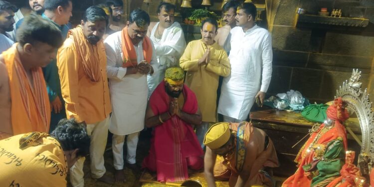 जेजुरीः मार्तंड देव संस्थानच्या प्रमुख विश्वस्तपदी अभिजित देवकाते; आगामी काळात विश्वस्त मंडळाच्या वतीने विविध योजना राबविणारः देवकाते