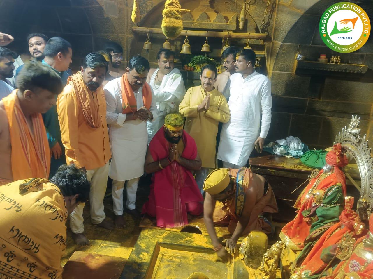 जेजुरीः मार्तंड देव संस्थानच्या प्रमुख विश्वस्तपदी अभिजित देवकाते; आगामी काळात विश्वस्त मंडळाच्या वतीने विविध योजना राबविणारः देवकाते