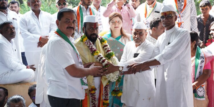 भोर विधानसभा युतीचे उमेदवार शंकर मांडेकर यांच्याकडून प्रचाराचा शुभारंभ; राष्ट्रवादी महिला प्रदेशाध्यक्षा रूपाली चाकणकर यांची विशेष उपस्थिती