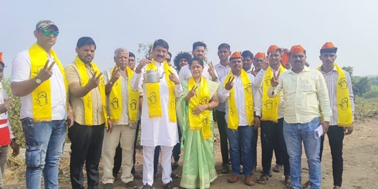 वाईः महाबळेश्वरात किटलीचा जोर वाढला; उपक्ष उमेदवार पुरुषोत्तम जाधव यांच्या गावभेट दौऱ्याला नागरिकांचा उस्फुर्त प्रतिसाद