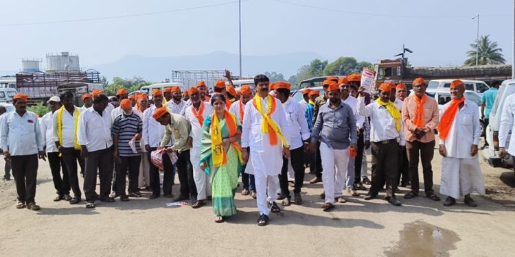 खंडाळाः तालुक्यातील मतदारांचा मतांपुरता वापर करणाऱ्या ‘मूकनायक’ आमदाराला त्यांची जागा दाखवून द्याः पुरुषोत्तम जाधव यांचे आवाहन