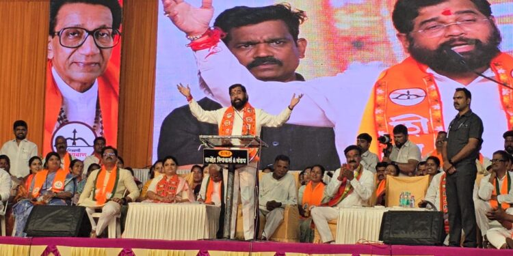 पुरंदरः शिवतारेंच्या प्रचारार्थ मुख्यमंत्र्याची सभा, सभेला पुरंदरकरांचा उस्फुर्त प्रतिसाद; बापूचा ‘विजय’ काळ्या दगडावरची ‘भगवी’ रेघः मुख्यमंत्री एकनाथ शिंदे